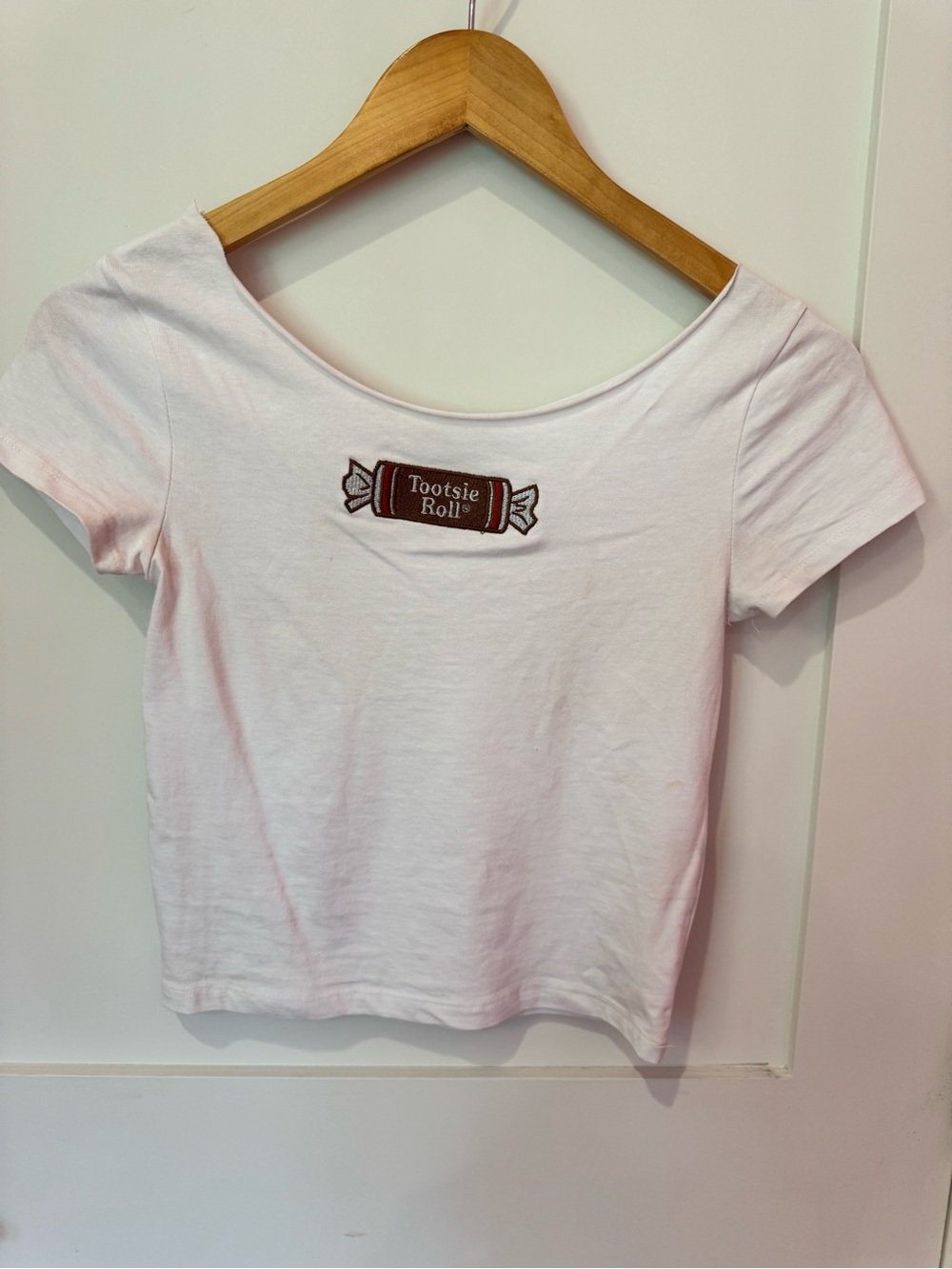 Embroidered Scoop Neck Tee - White